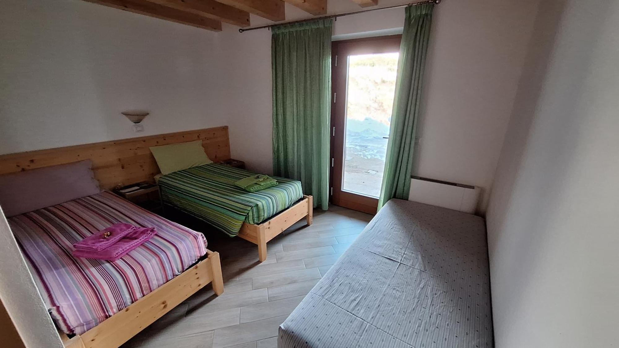 Garni Fobbie Hotel Брентонико Стая снимка
