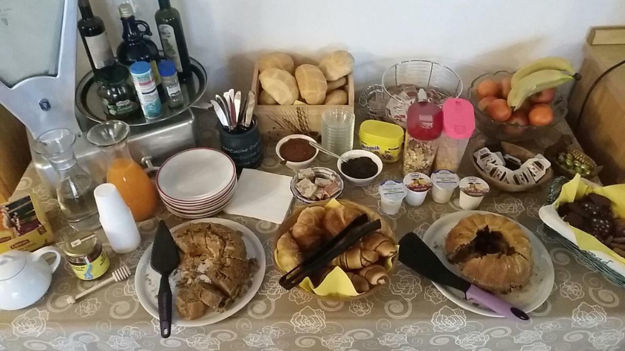 Garni Fobbie Hotel Брентонико Екстериор снимка